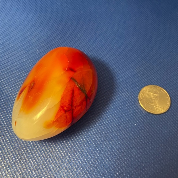 Red Carnelian Palmstone - Picture 3 of 3